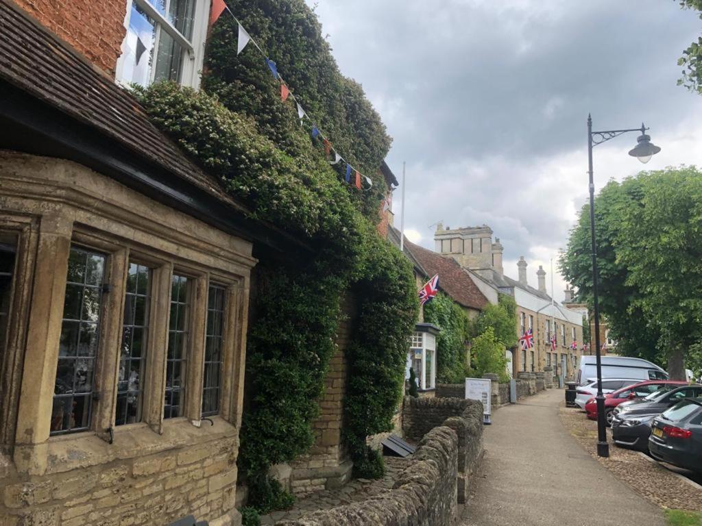 Apartament Dease Manor Higham Ferrers Zewnętrze zdjęcie