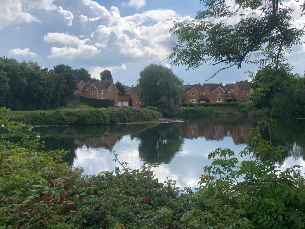 Apartament Dease Manor Higham Ferrers Zewnętrze zdjęcie